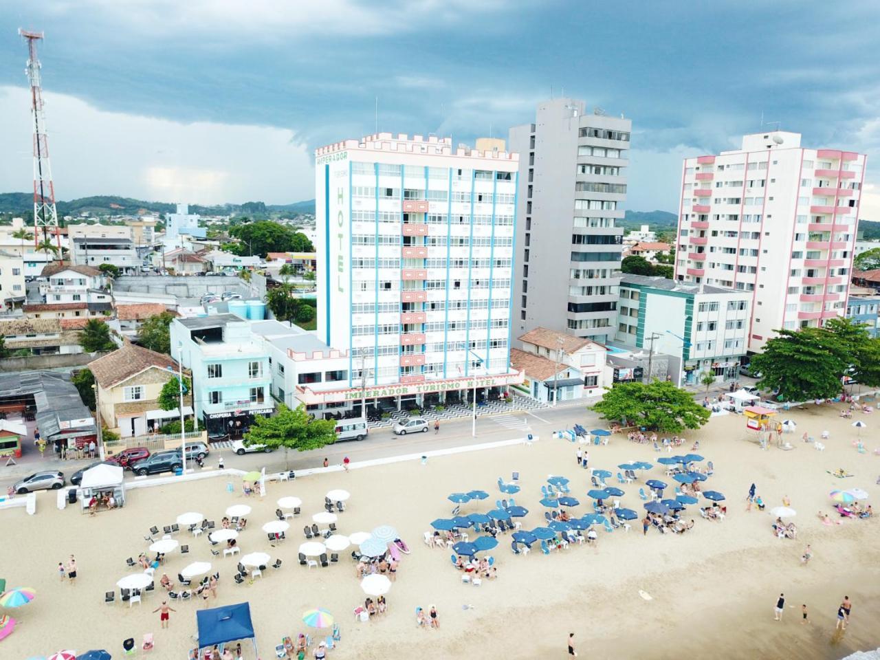 Imperador Turismo Hotel Picarras Exterior photo